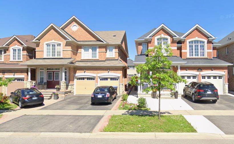 Vales of Castlemore neighborhood